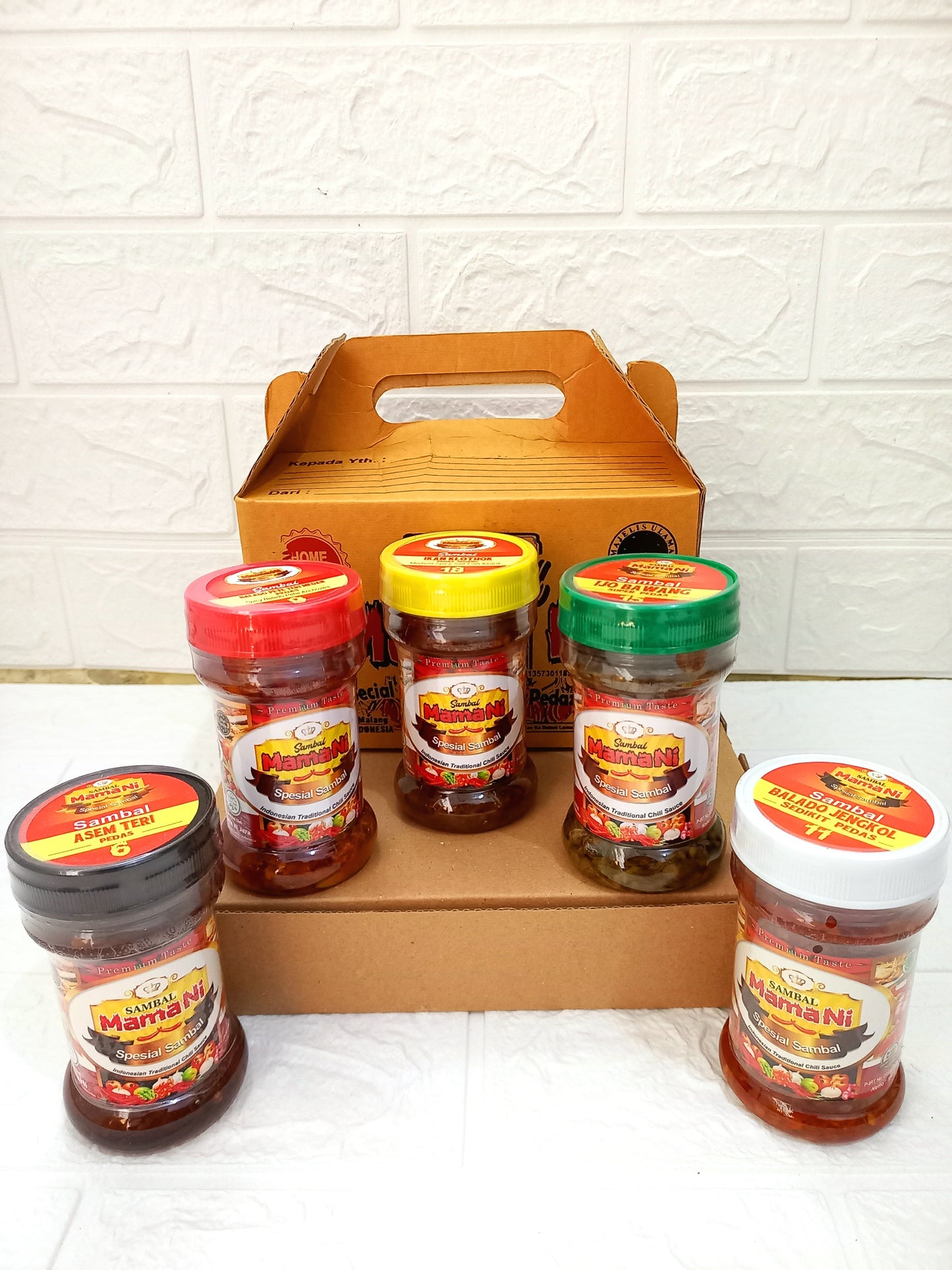 Medium Spicy Salt Fish Peda Code. 10 SAMBAL MamaNi